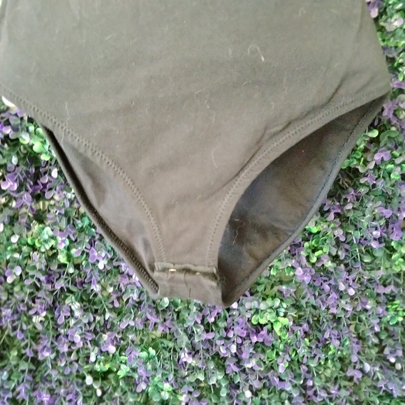 NEW organic cotton bodysuit - Picture 6 of 13